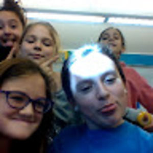 Meet your Posher, Ava